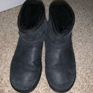 black uggs